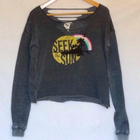 Chic Aeropostale cut Sweatshirt. - Picture 4 of 6